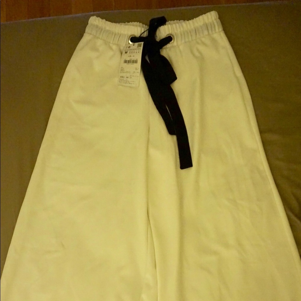 Zara White Flared Pants with Black Ribbon